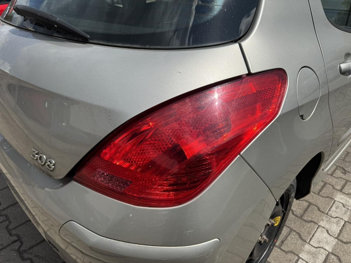 Peugeot 308 I original R&uuml;cklicht R&uuml;ckleuchte Schlussleuchte rechts Flie&szlig;heck Bj.2008